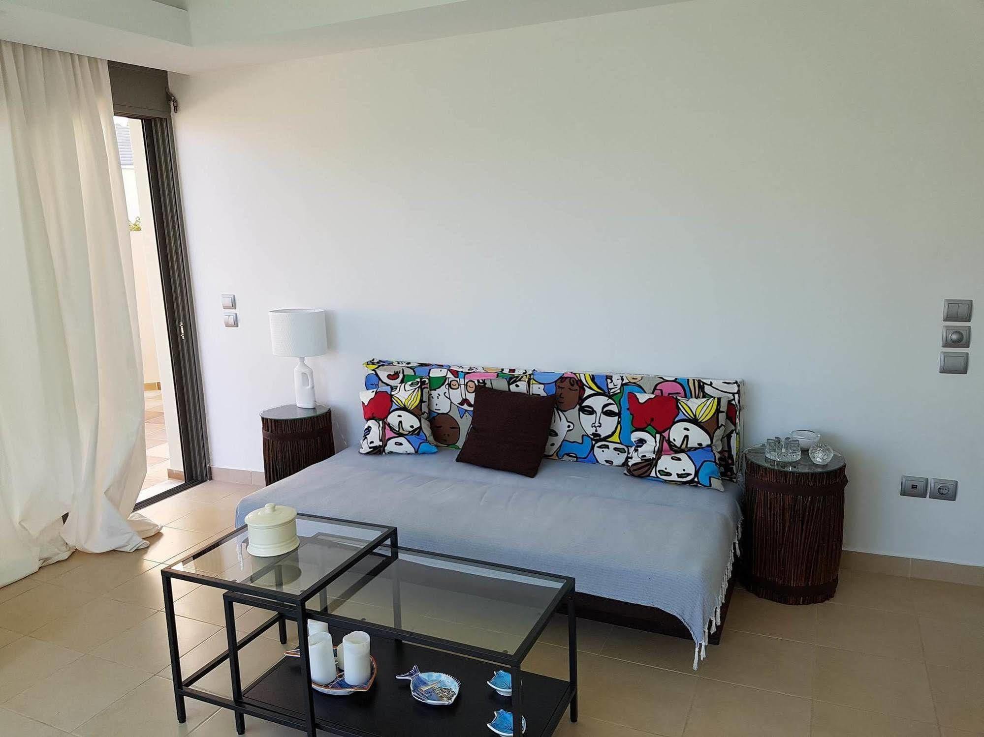 Апартаменты Rvg Rania House With Pool Порто Хели Экстерьер фото