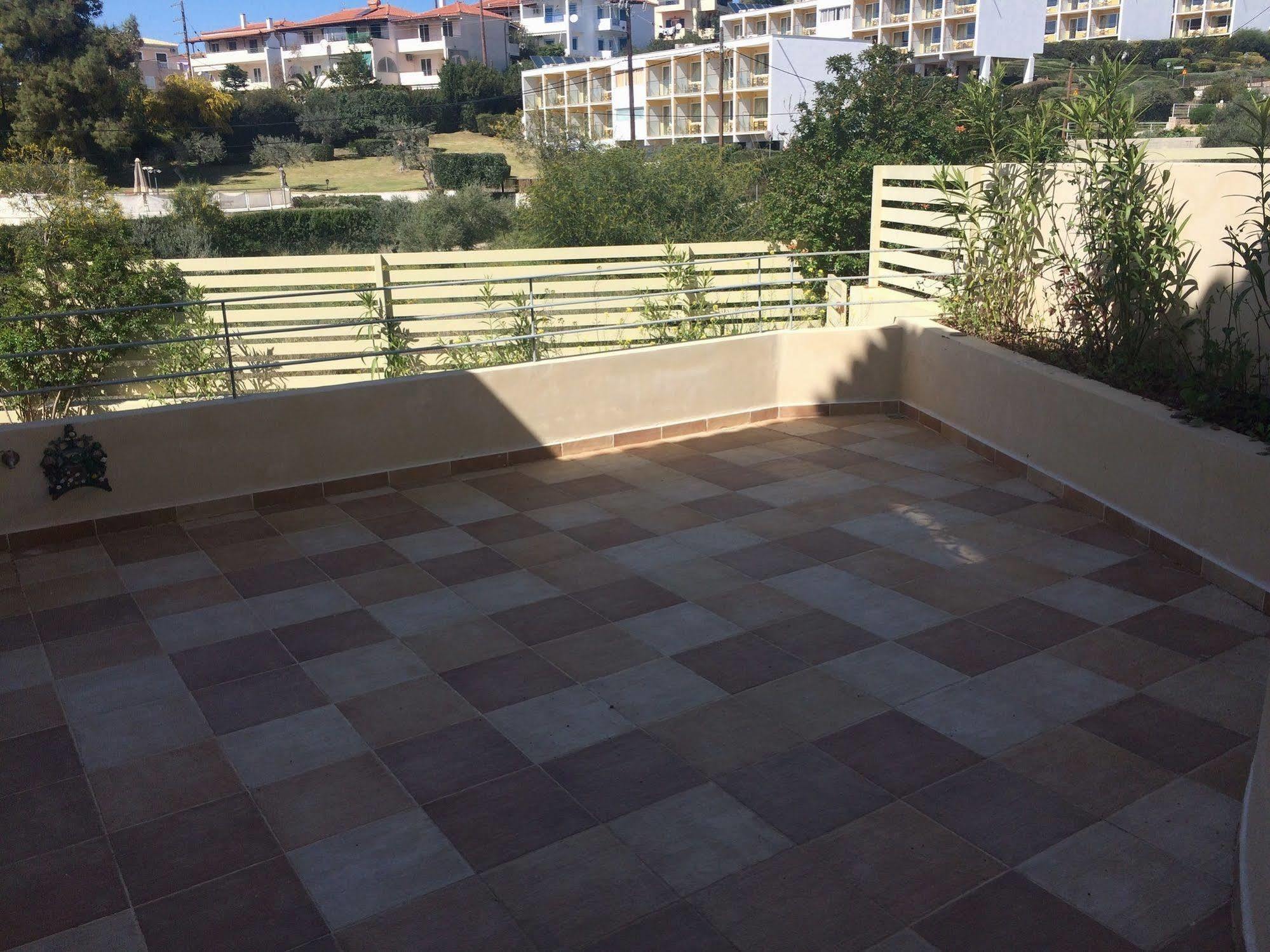 Апартаменты Rvg Rania House With Pool Порто Хели Экстерьер фото